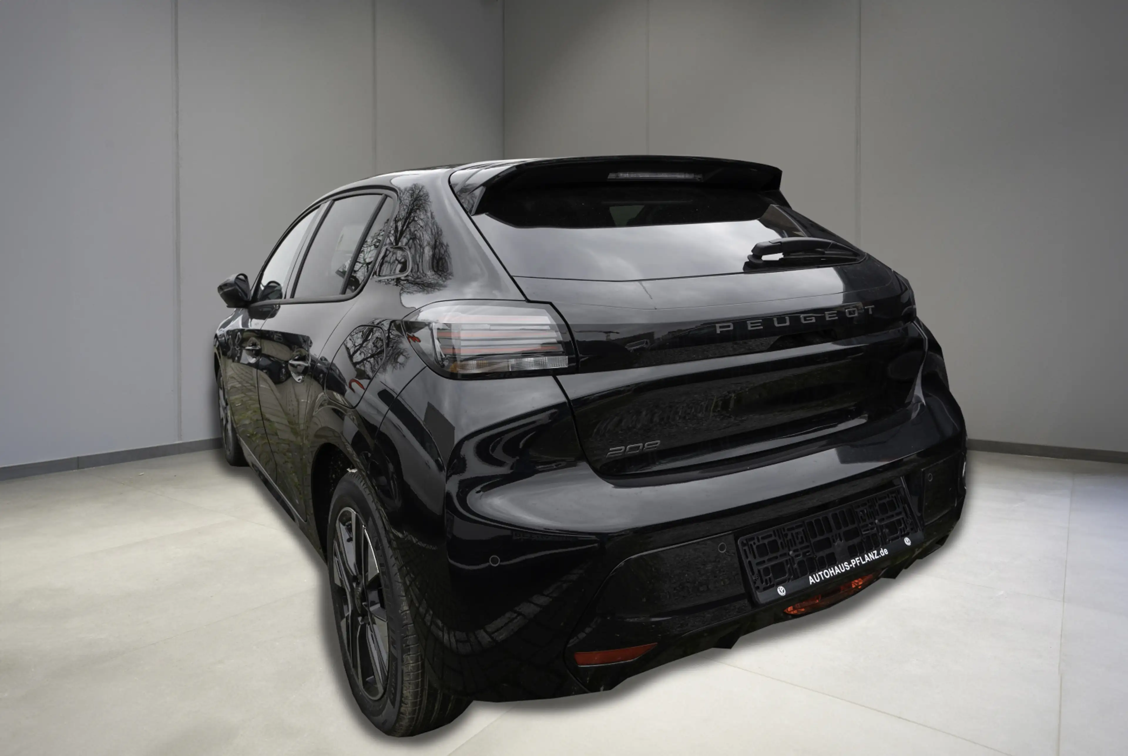 Peugeot 208 ALLURE PureTech 100 PS *DRIVE-ASSIST*NAVI* — photo 4