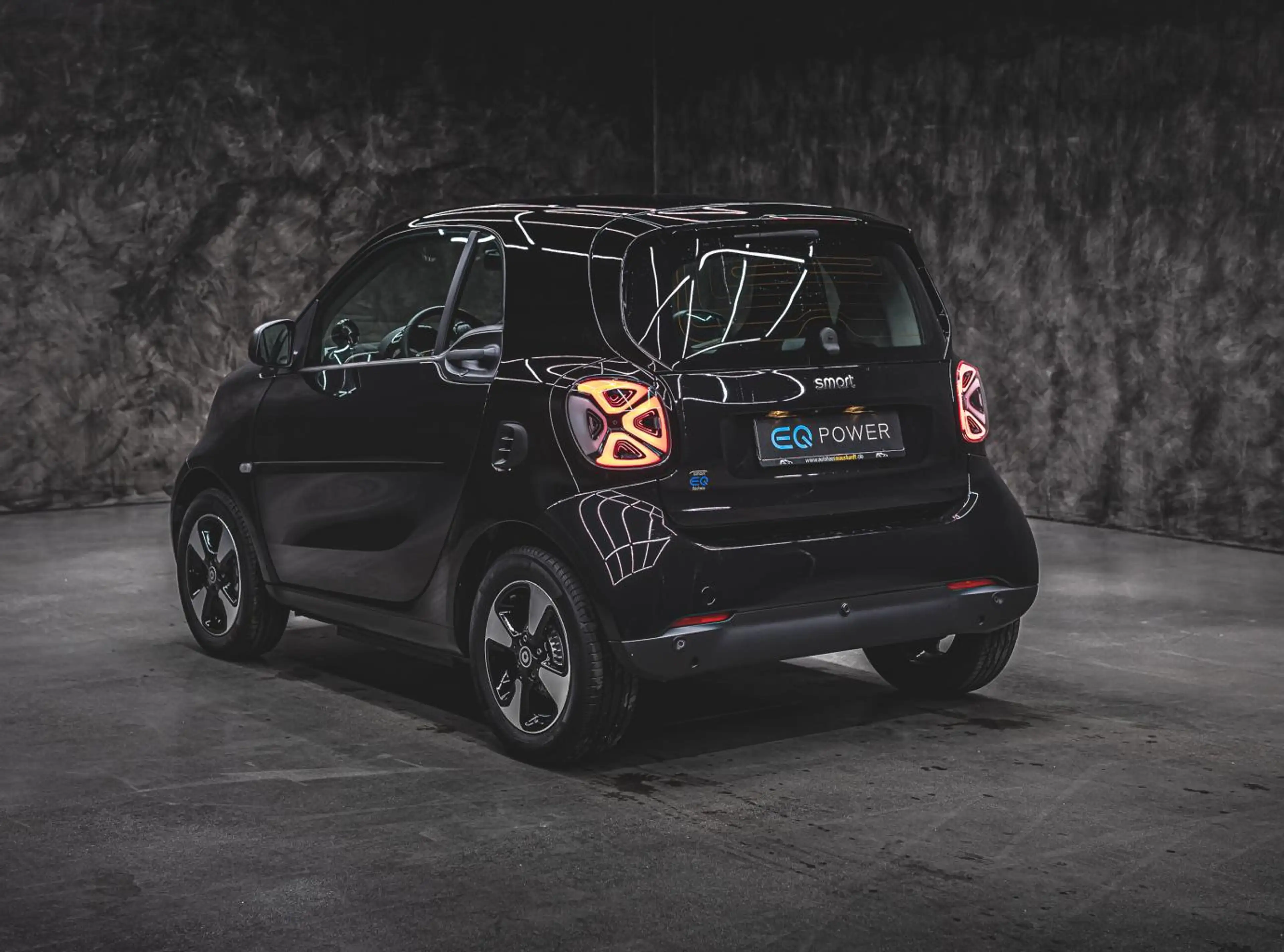 smart forTwo EQ passion Exlusive: DRIVE, BABY, DRIVE! — photo 5