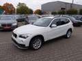 BMW X1 X1 18 i sDrive Advantage PDC SHZ Klimaautom. Weiß - thumbnail 1