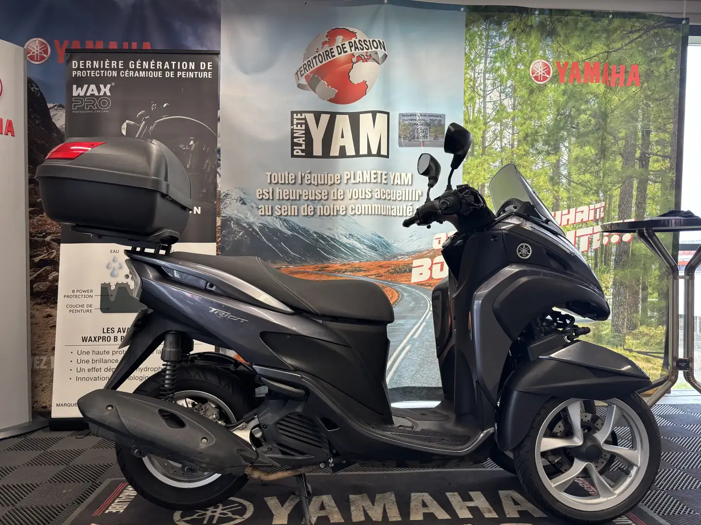 Yamaha TriCity Nero - 1