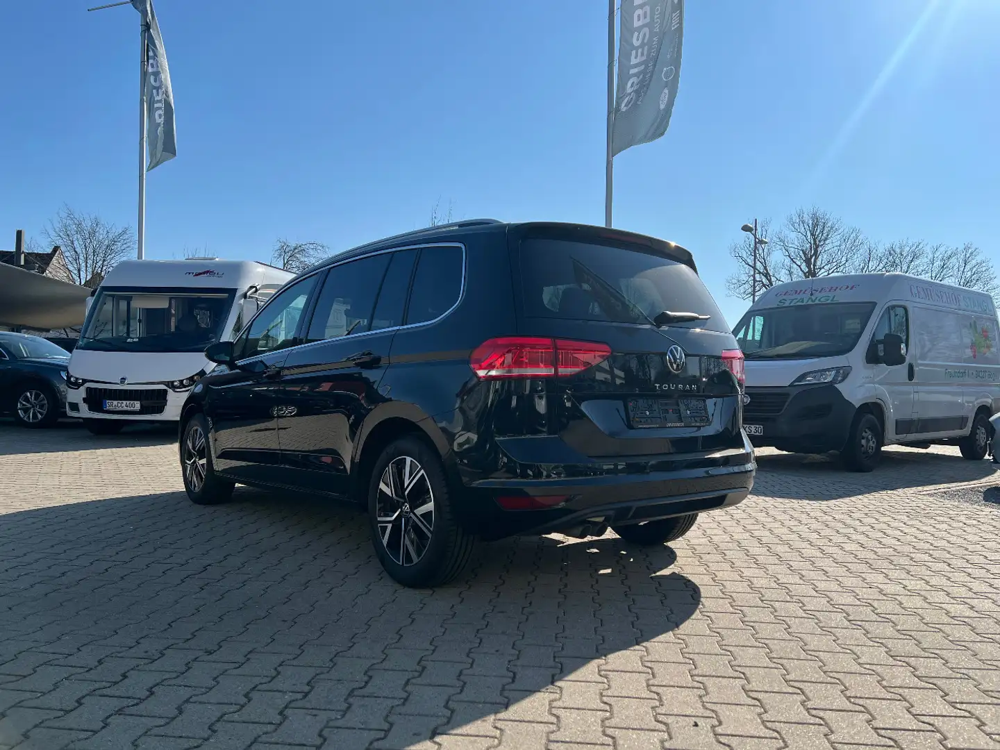 Volkswagen Touran 2.0 TDI Highline *LED Navi ACC Kamera* Schwarz - 2