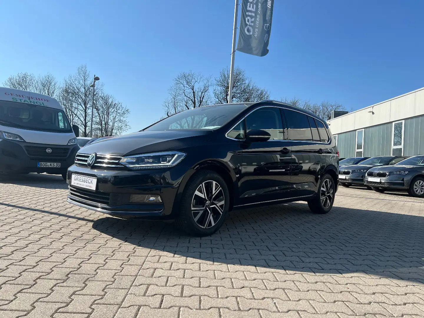 Volkswagen Touran 2.0 TDI Highline *LED Navi ACC Kamera* Schwarz - 1