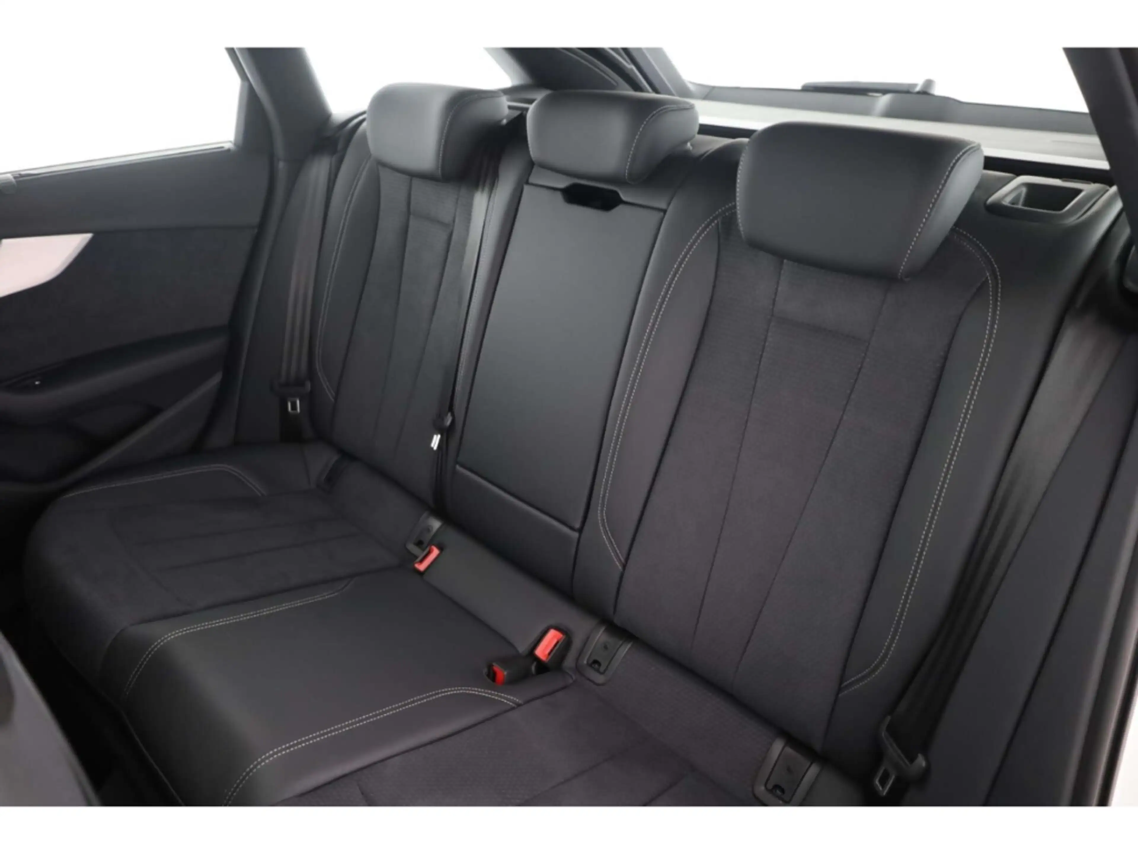 Audi S4 Avant TDI quattro — photo 11