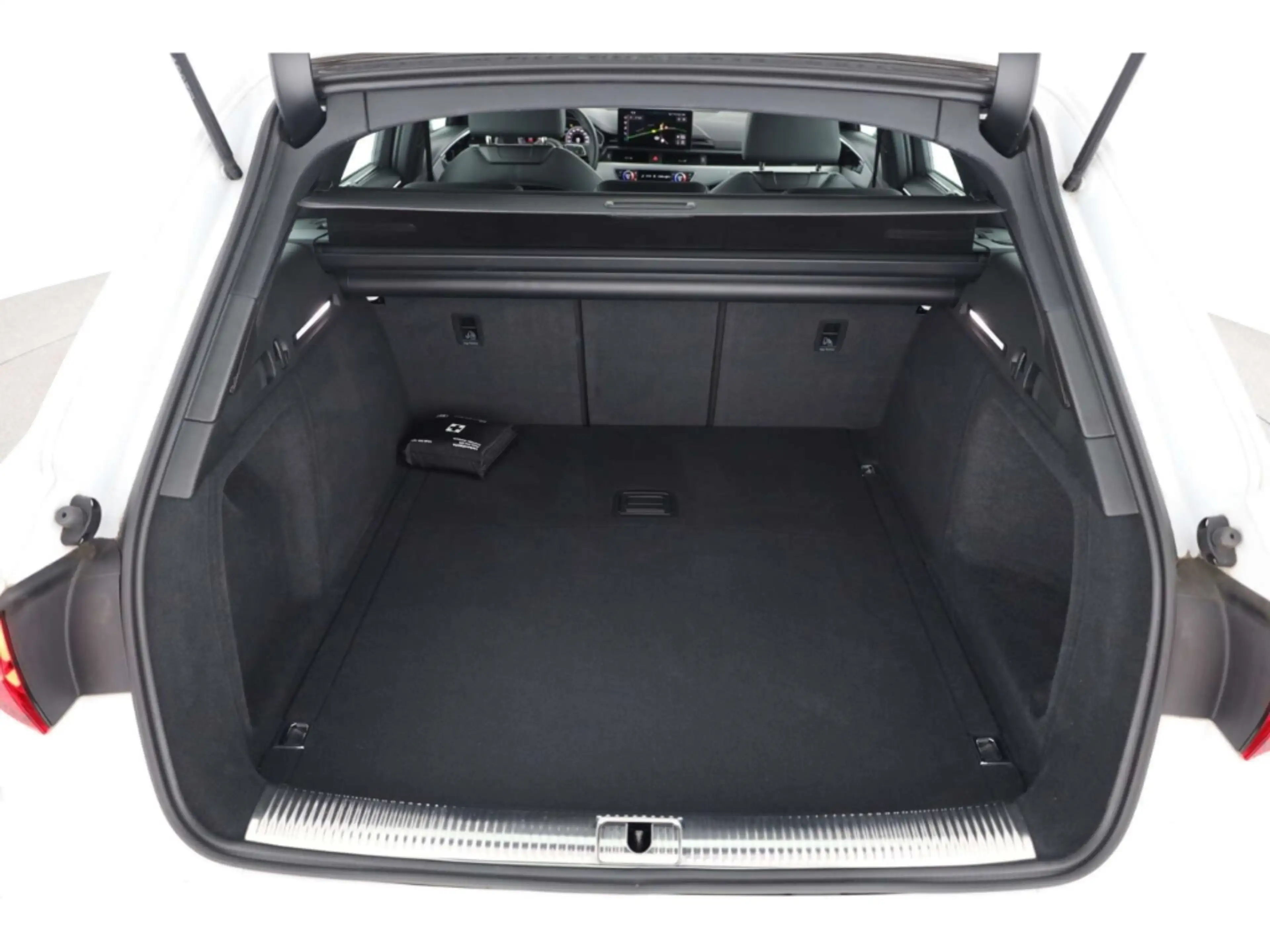Audi S4 Avant TDI quattro — photo 12