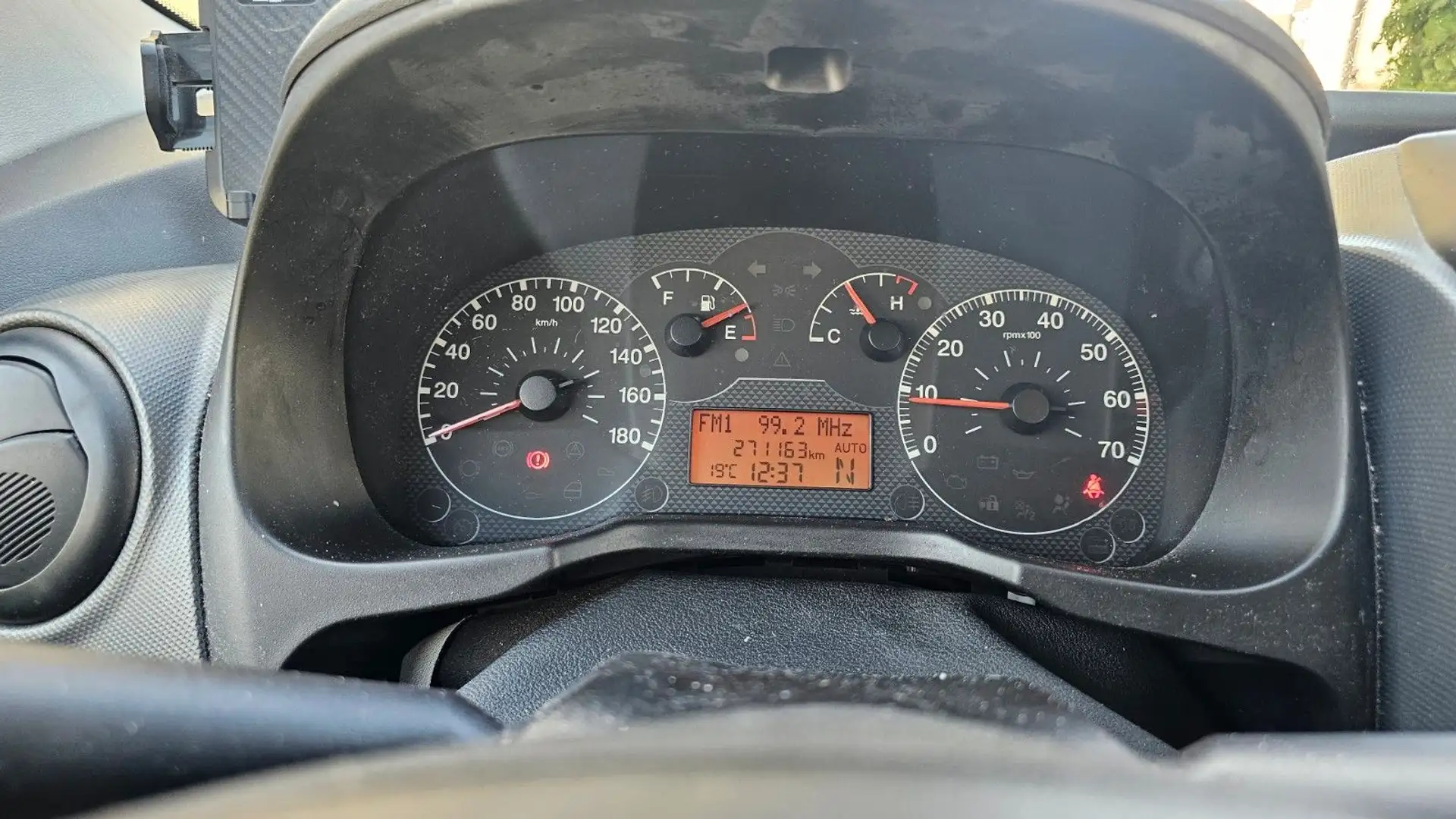 Fiat Qubo Dynamic Automatik PDC EFH Klima Grün - 2