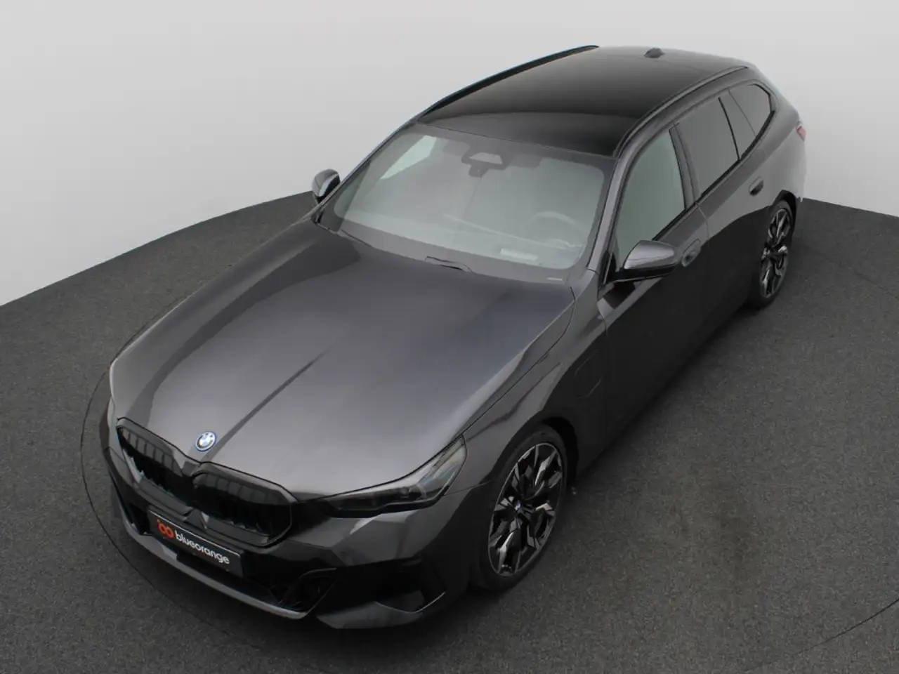 BMW 530 e xDrive M Sport Touring HUD AHK Pano Navi 6