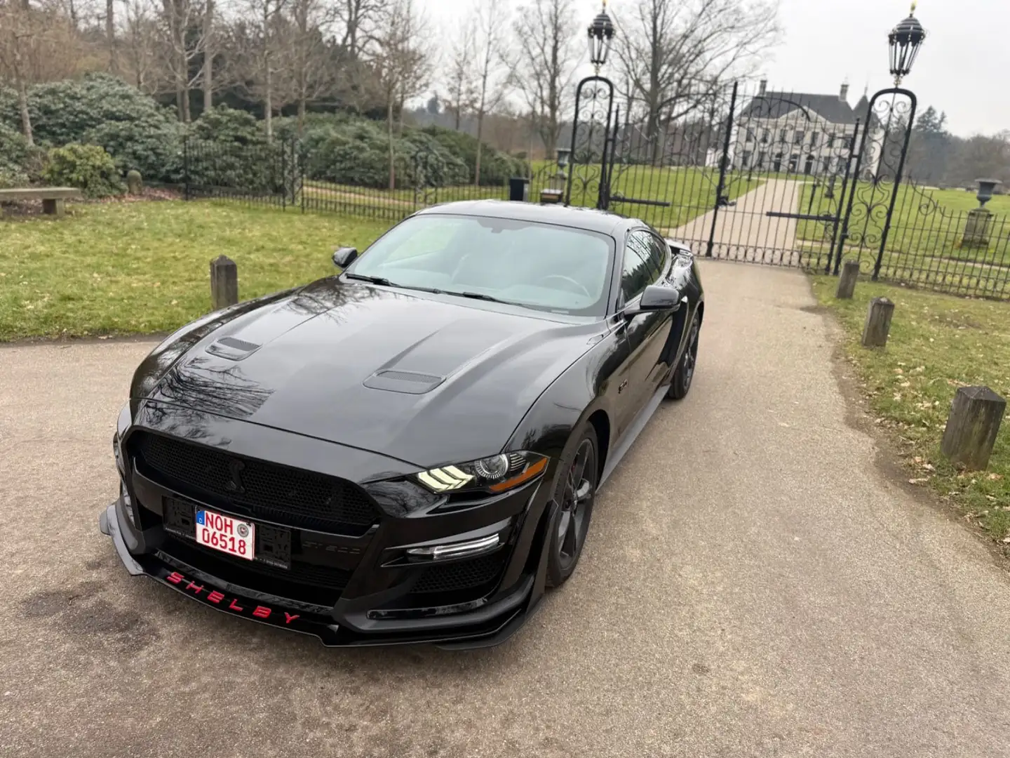 Ford Mustang GT Fastback Facelift *SHELBY COBRA Umbau*Mega V8 Schwarz - 1