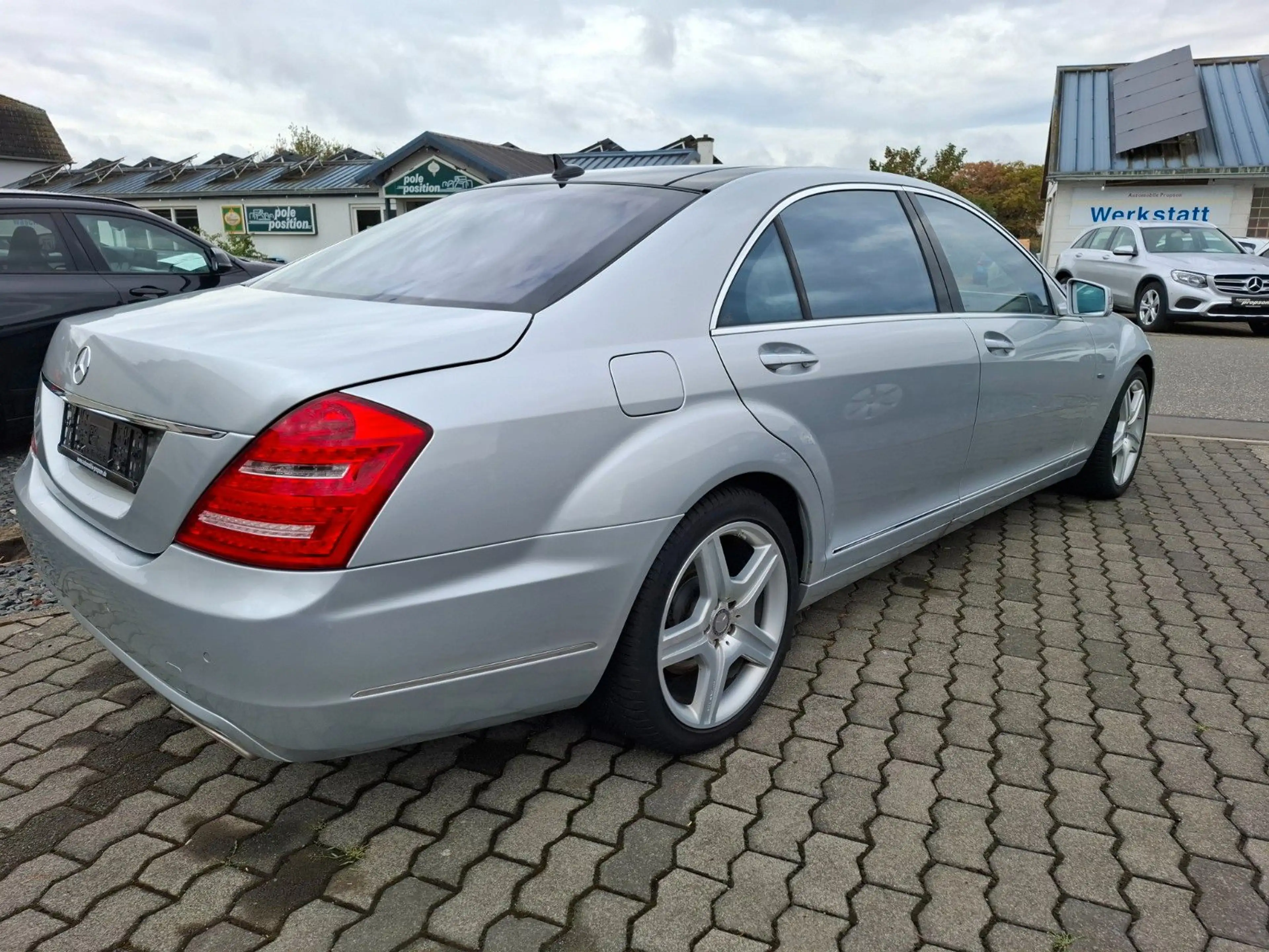 Mercedes-Benz S 500 S Lim. 4Matic Lang AHK MEMORY TV PANO — photo 3
