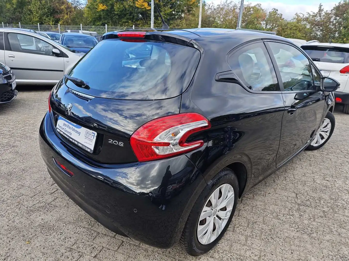 Peugeot 208 3-Türer 68 VTI Access Schwarz - 2