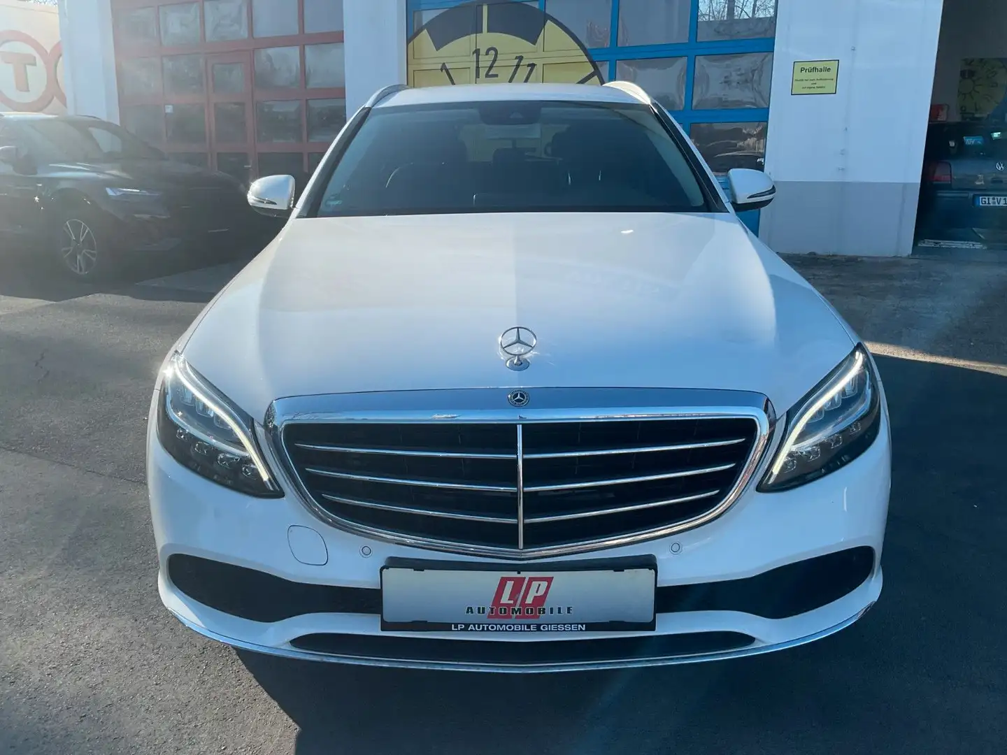 Mercedes-Benz C 200 Exclusive Navi Kamera AHK SHZ PDC Weiß - 2