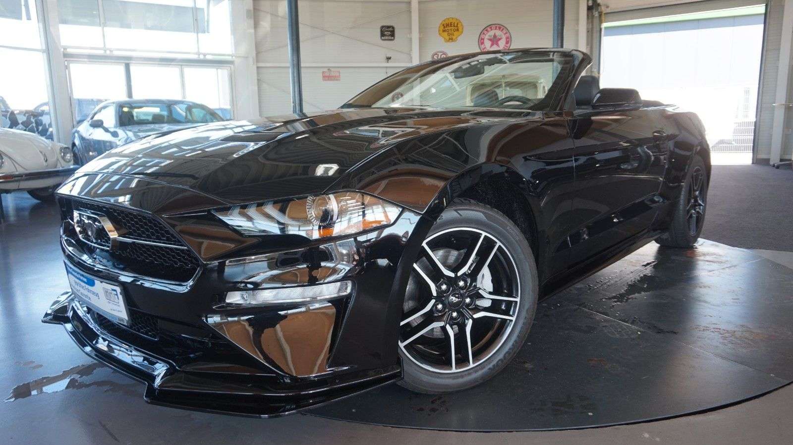 Second hand Ford Mustang 