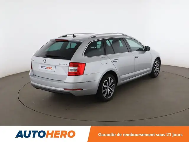 Skoda Octavia view 6