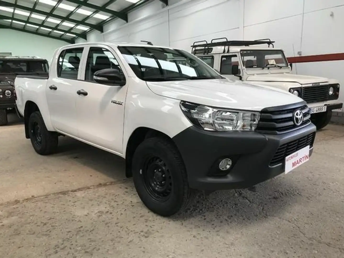 Toyota Hilux Cabina Doble GX Blanco - 2