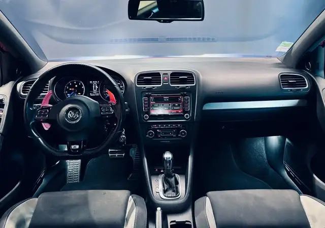 Volkswagen Golf view 6