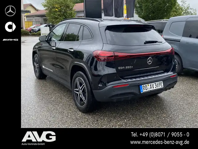 Mercedes-Benz EQA view 6