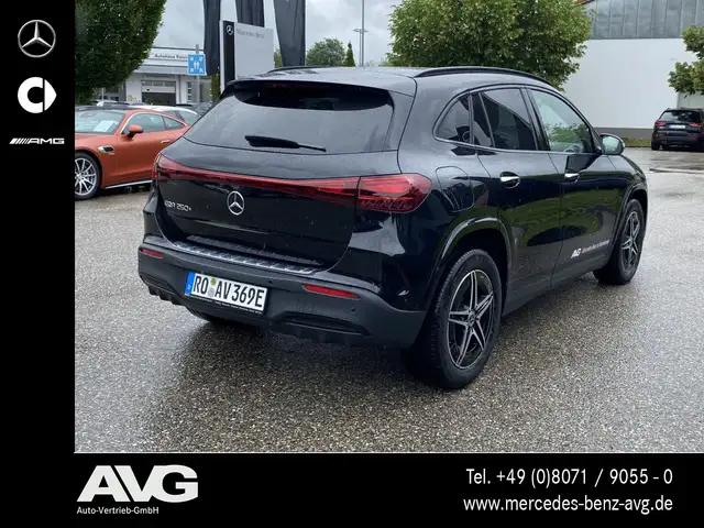 Mercedes-Benz EQA view 4