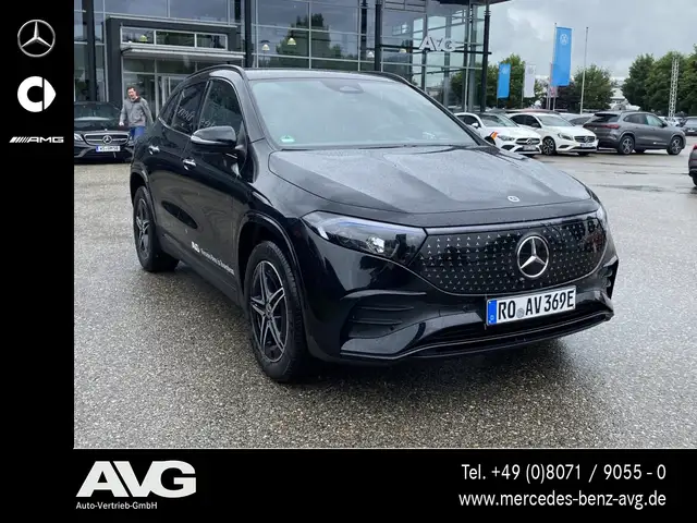 Mercedes-Benz EQA view 3