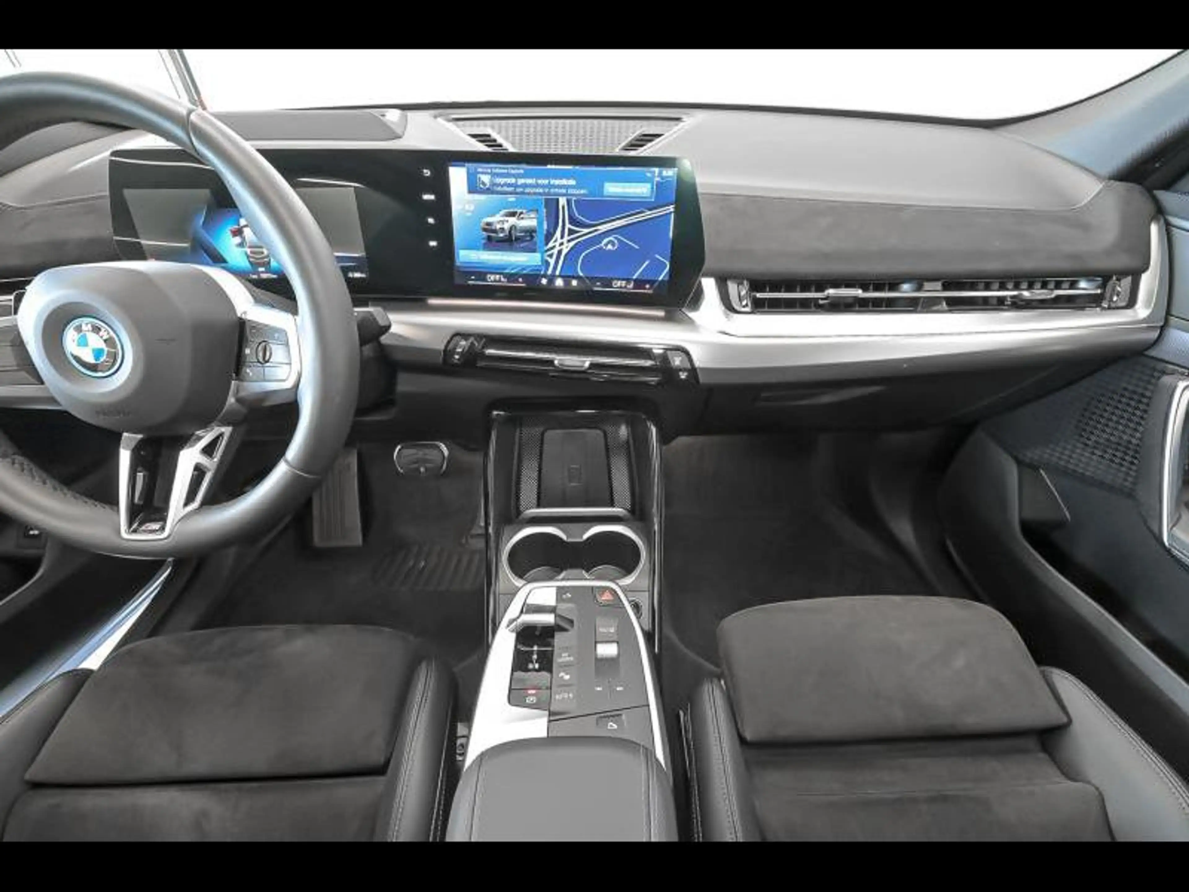 BMW iX2 xDrive30/M-Sport Pro/Frozen Pure Grey — photo 7
