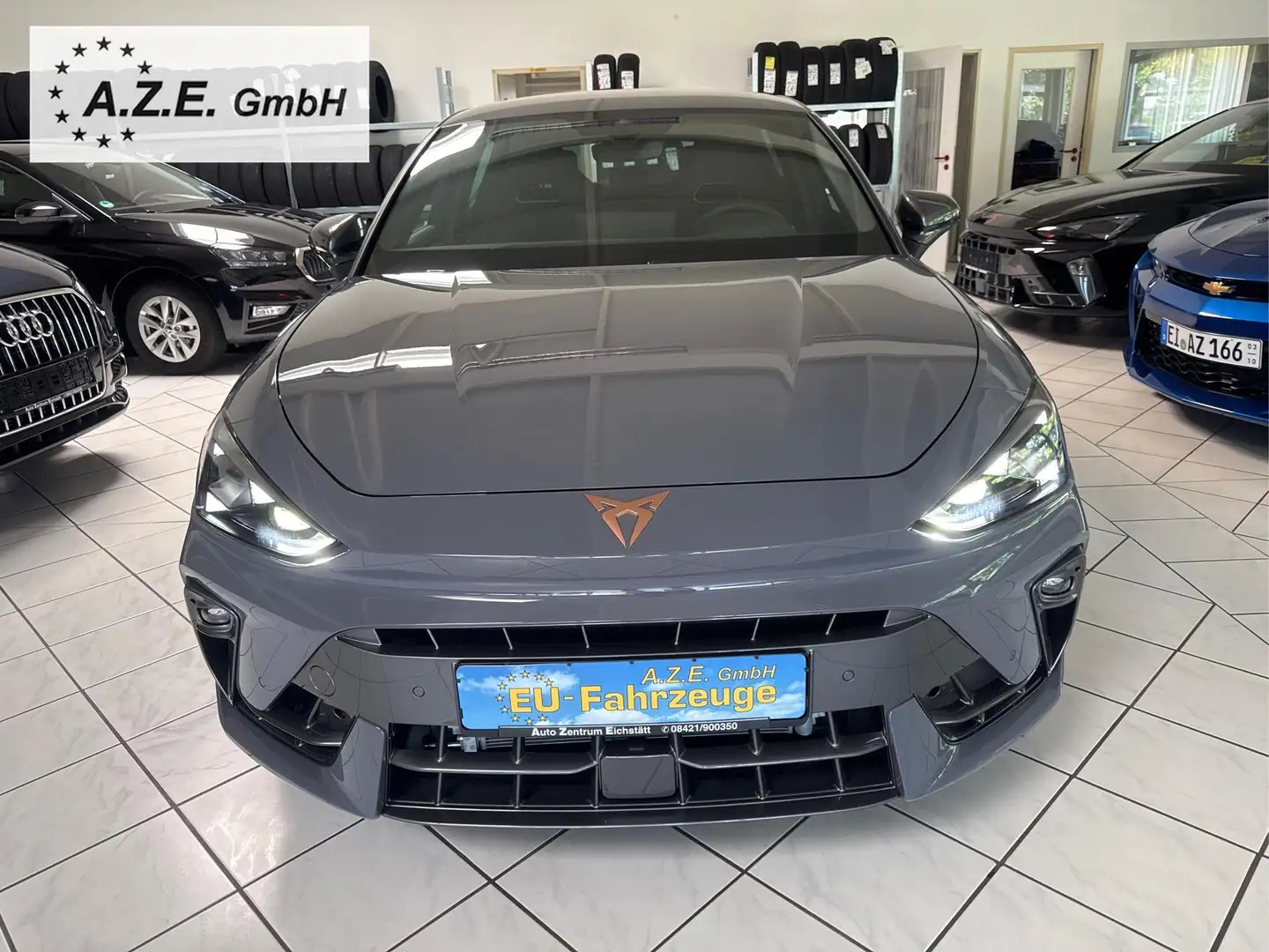 CUPRA Leon VZ 2.0 TSI DSG 4x4 *SH*NAVI*MATRIX*TWA*APP*AHK*... Grijs - 2