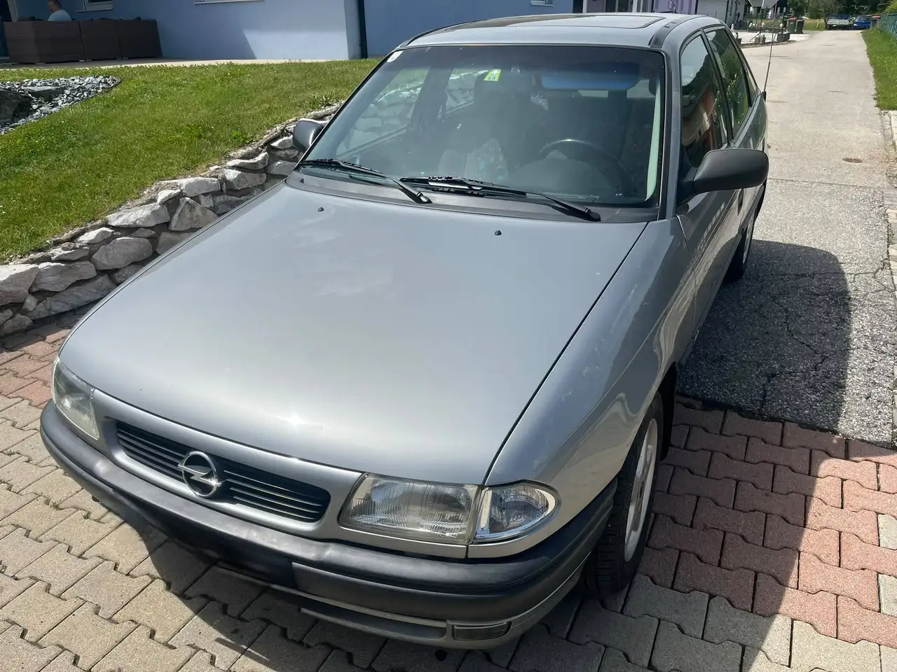 Opel Astra GLS, foto 3