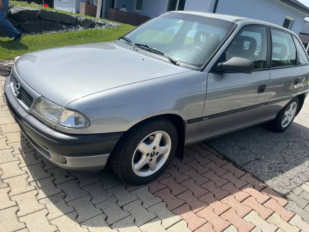 Opel Astra GLS, foto 1