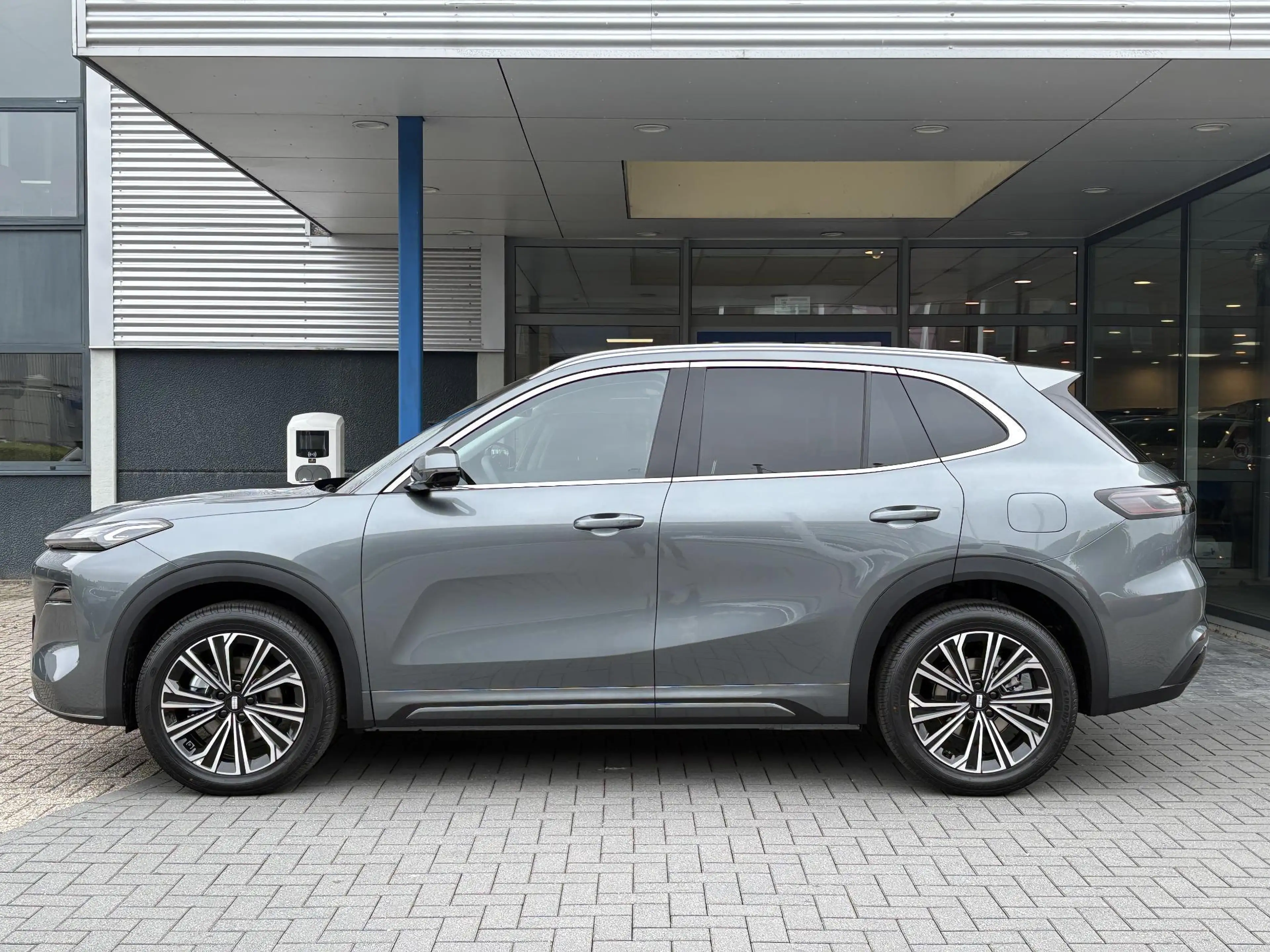 Geely Starray EM-i 1.5 Max+ 262 PK | Panorama | Stoelen voor & achter — photo 12