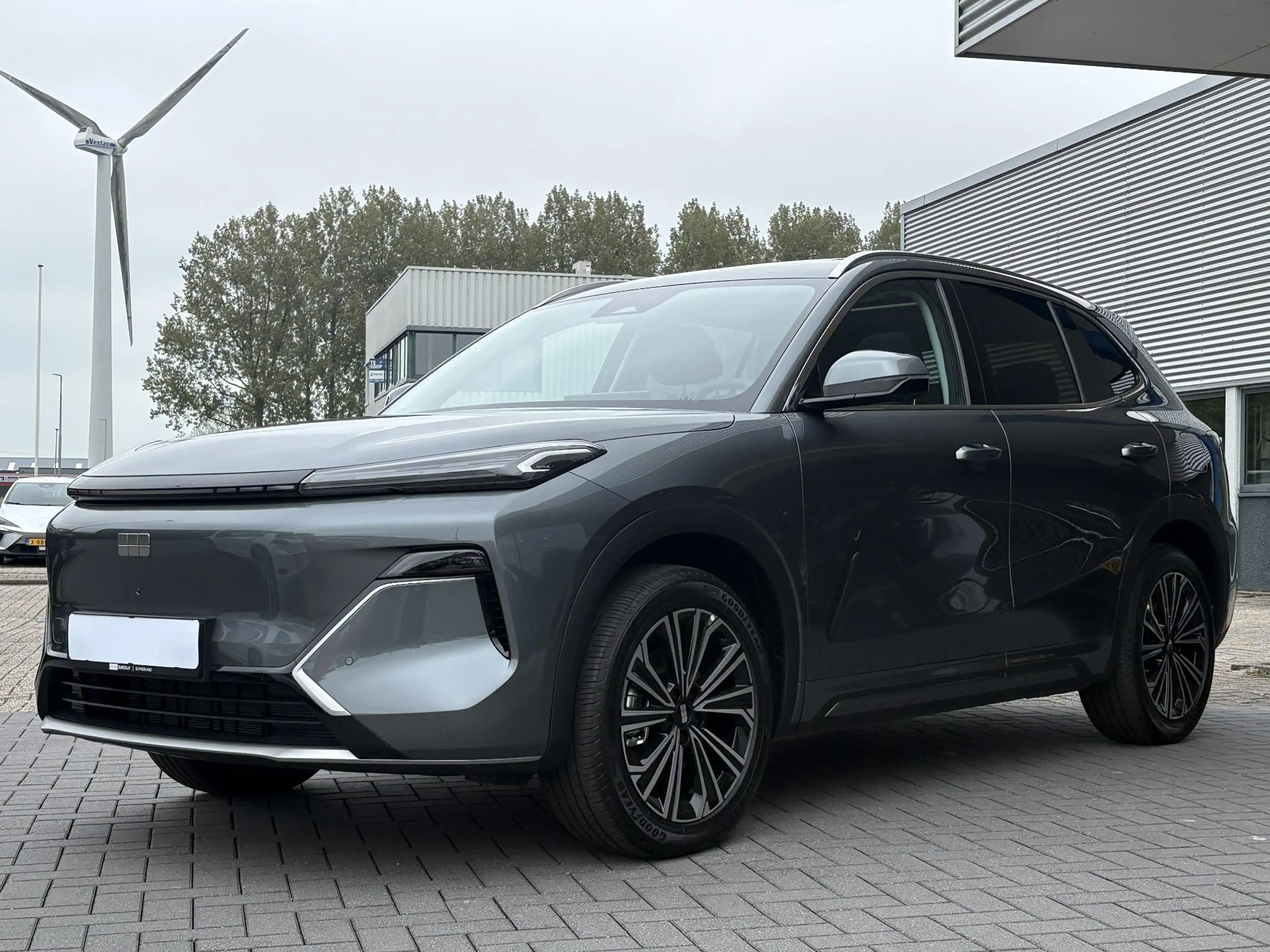 Geely Starray EM-i 1.5 Max+ 262 PK | Panorama | Stoelen voor & achter — photo 3