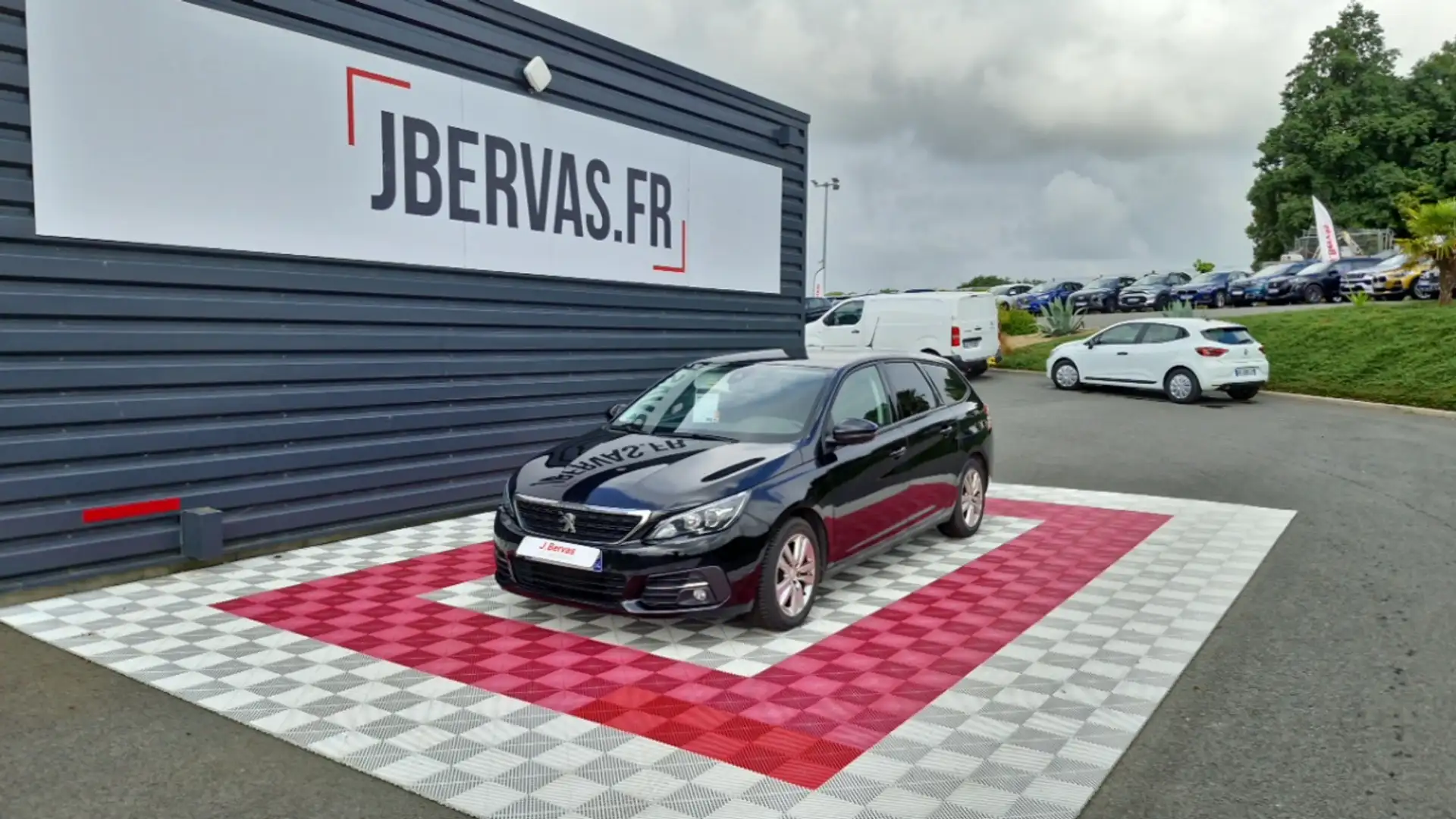 Peugeot bluehdi 130ch ss eat8 active Noir - 1