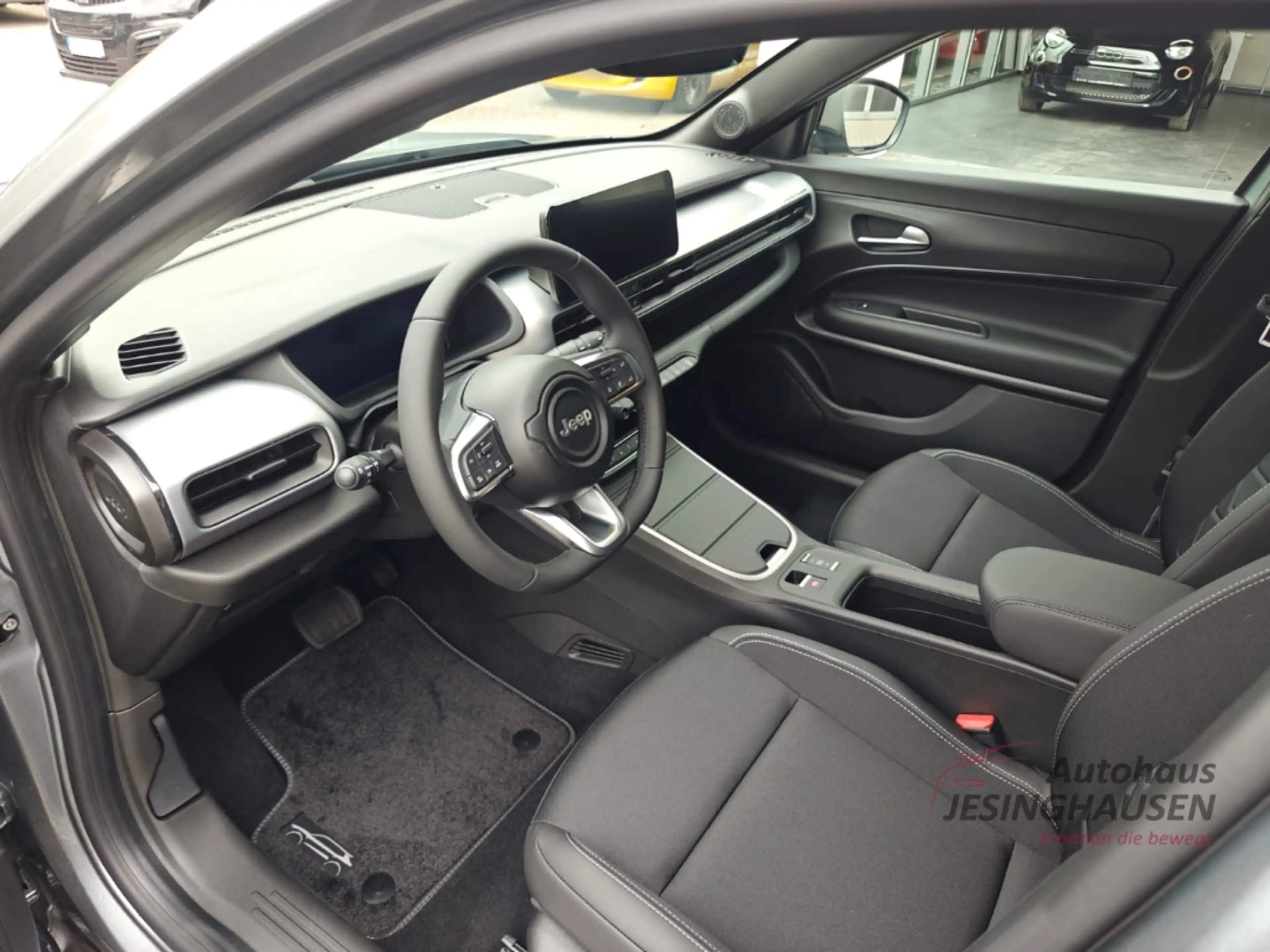 Jeep Avenger Altitude+Winter-P.+Allwetter +komfort-P.+Digitales — photo 14