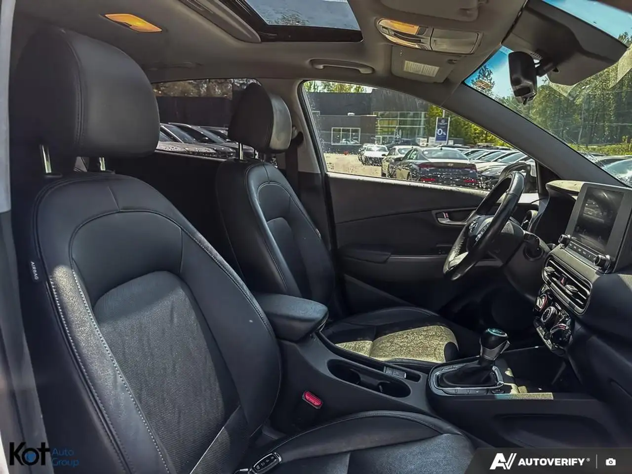 Hyundai KONA снимка Hyundai KONA