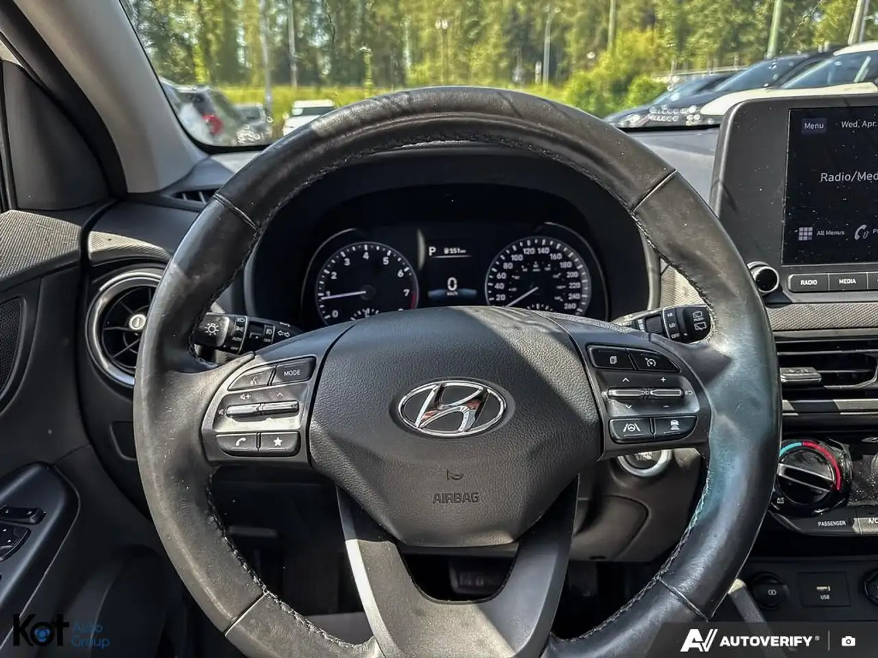Hyundai KONA снимка Hyundai KONA