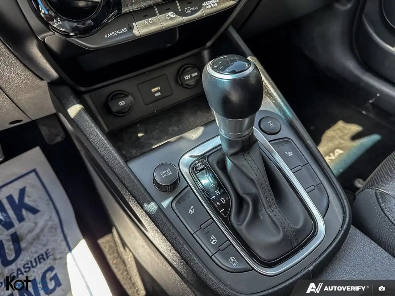 Hyundai KONA снимка Hyundai KONA