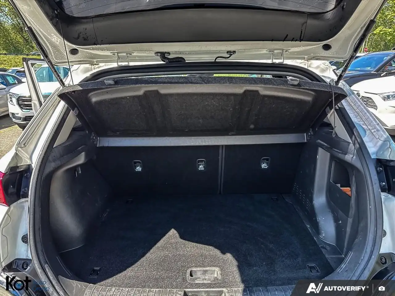 Hyundai KONA снимка Hyundai KONA