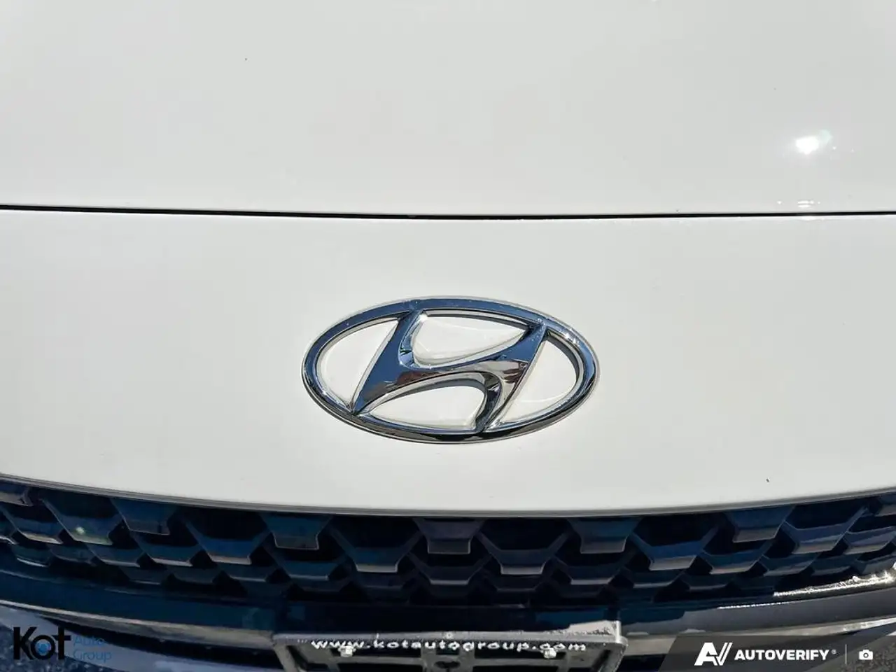 Hyundai KONA снимка Hyundai KONA