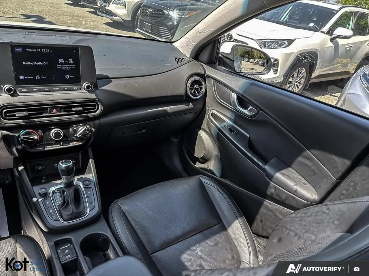 Hyundai KONA снимка Hyundai KONA