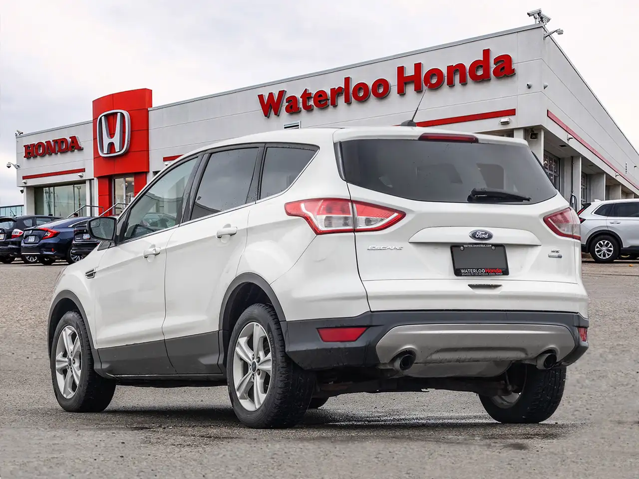 Ford Escape снимка Ford Escape