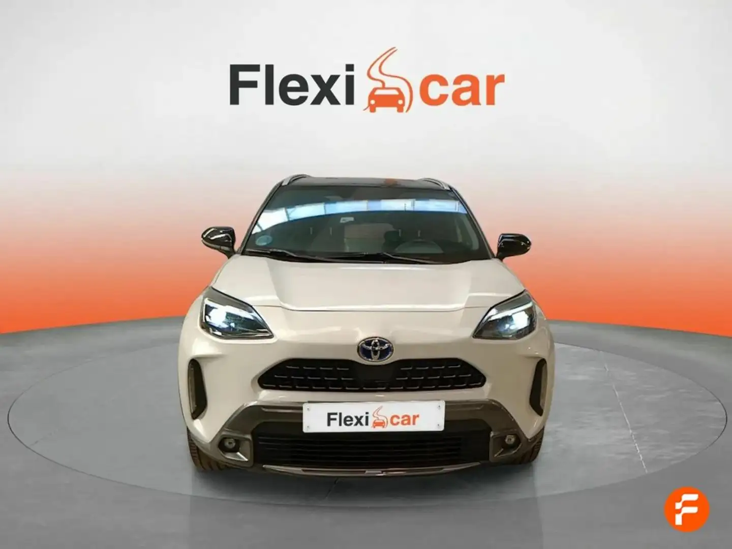 Toyota Yaris Cross 1.5 120H Adventure Blanc - 2