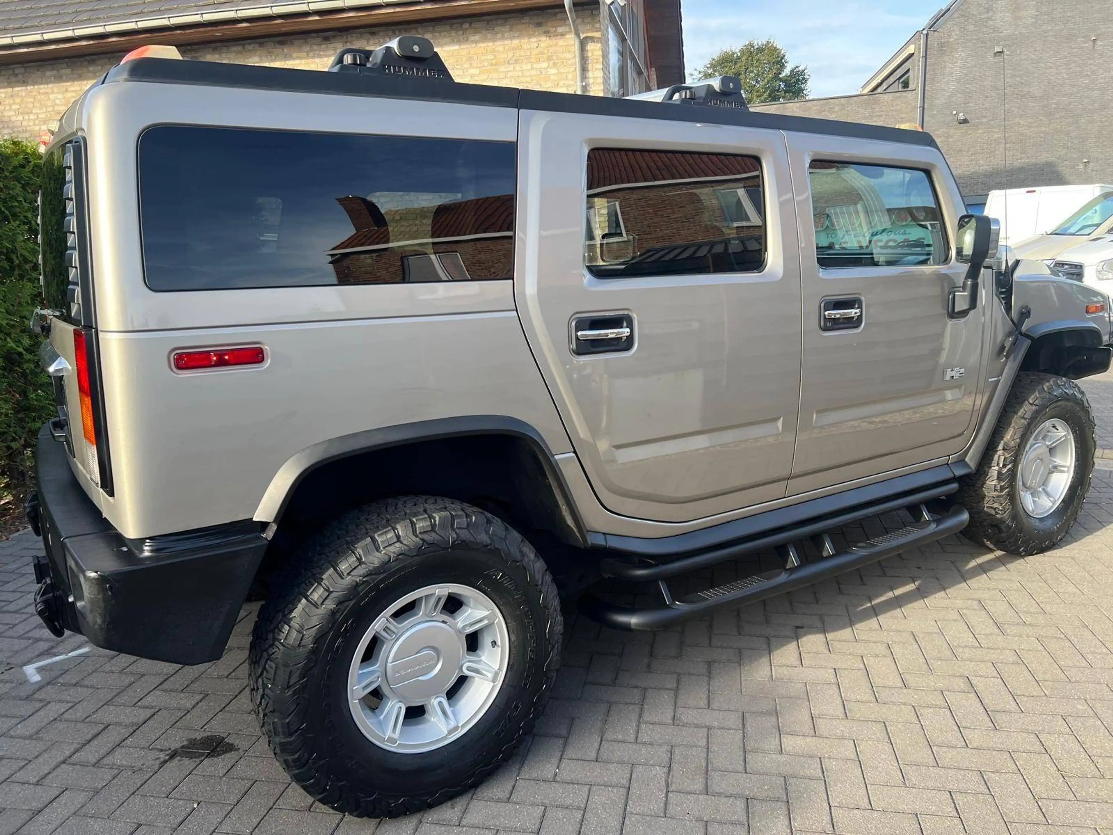 HUMMER H2 6.0 i — photo 4