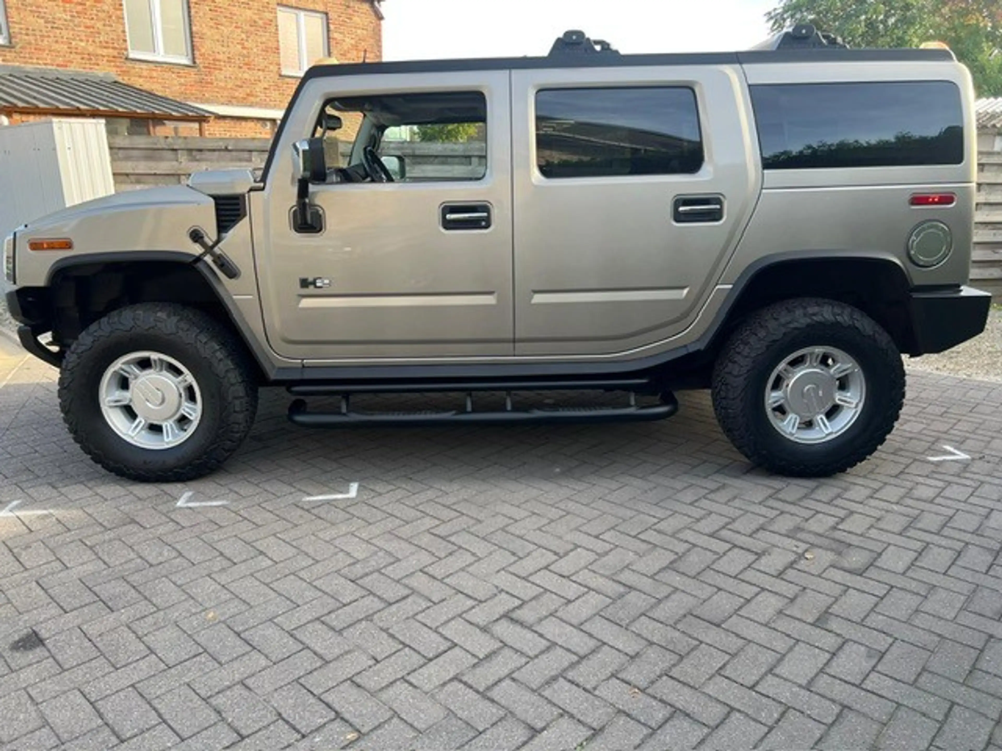 HUMMER H2 6.0 i — photo 6