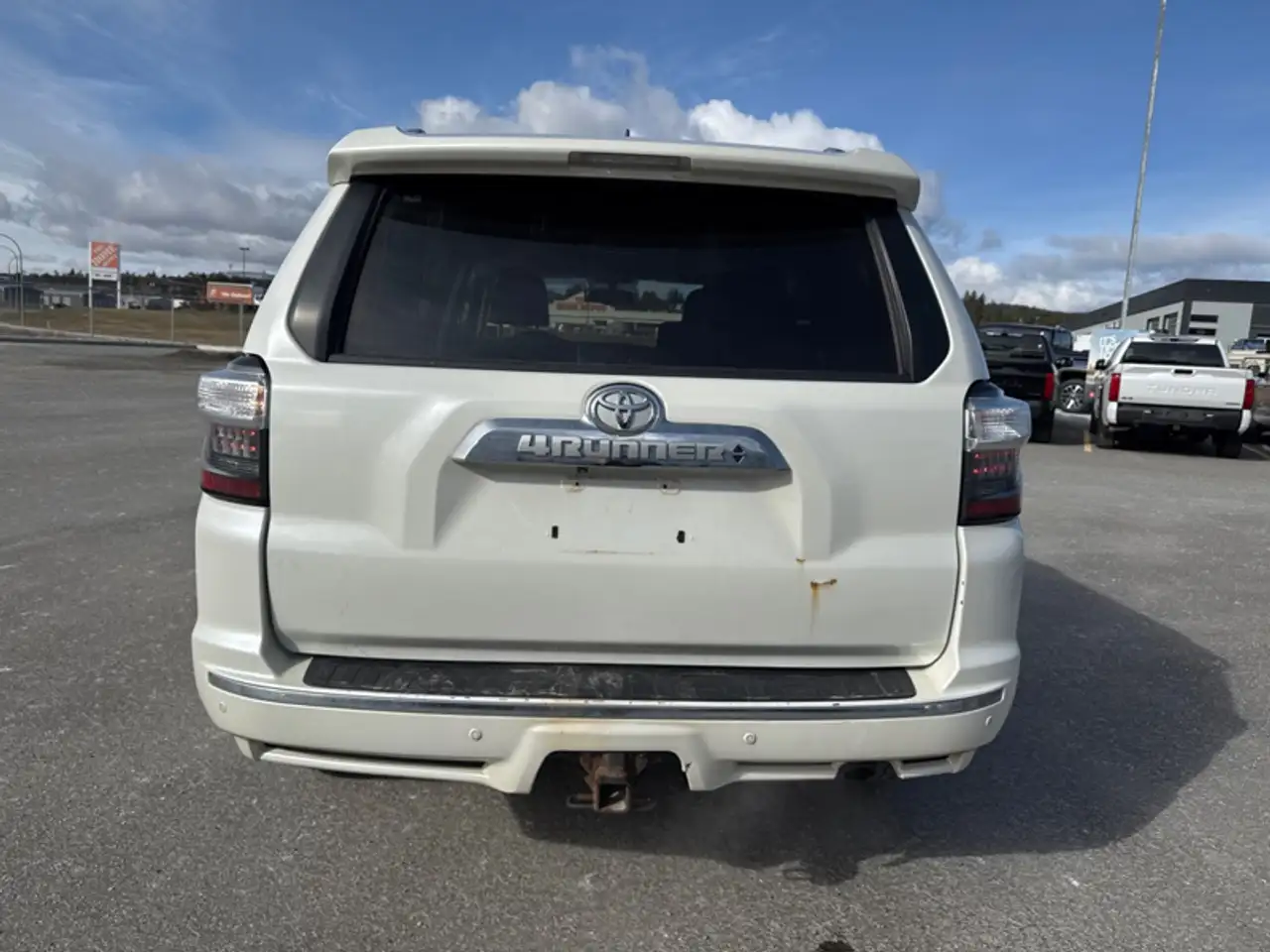 Toyota 4-Runner снимка Toyota 4-Runner