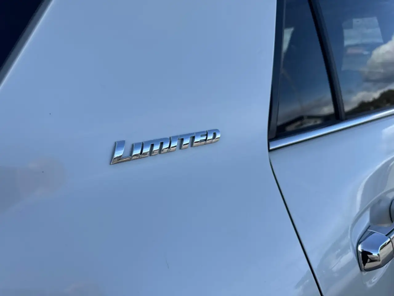 Toyota 4-Runner снимка Toyota 4-Runner