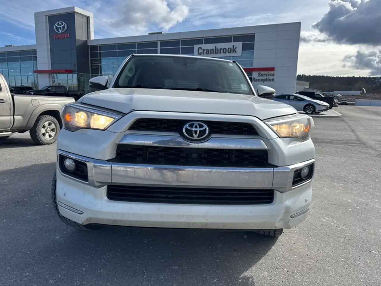Toyota 4-Runner снимка Toyota 4-Runner