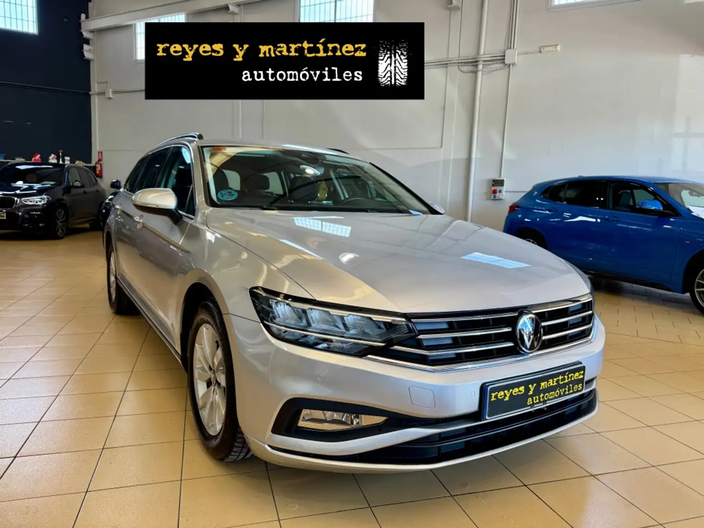 Volkswagen Passat Variant 2.0TDI EVO Business 90kW DSG7 Gris - 2