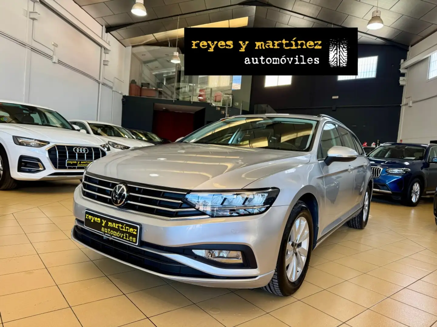 Volkswagen Passat Variant 2.0TDI EVO Business 90kW DSG7 Gris - 1