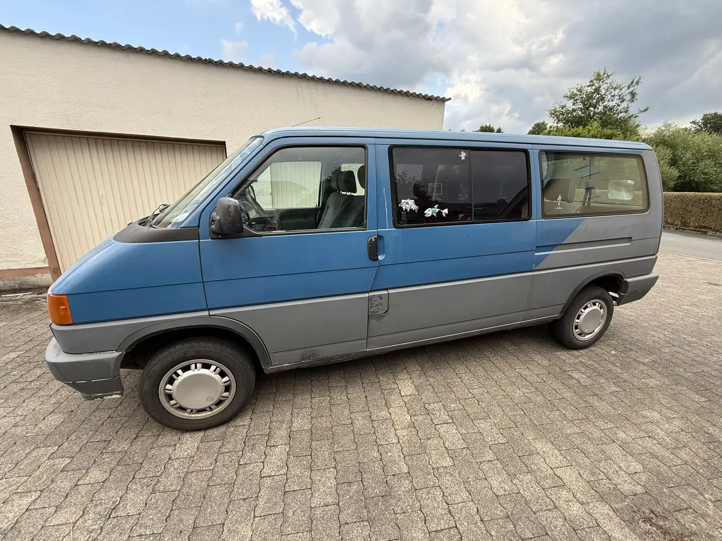 Volkswagen T4 Caravelle GL 70C 3F2 - 2
