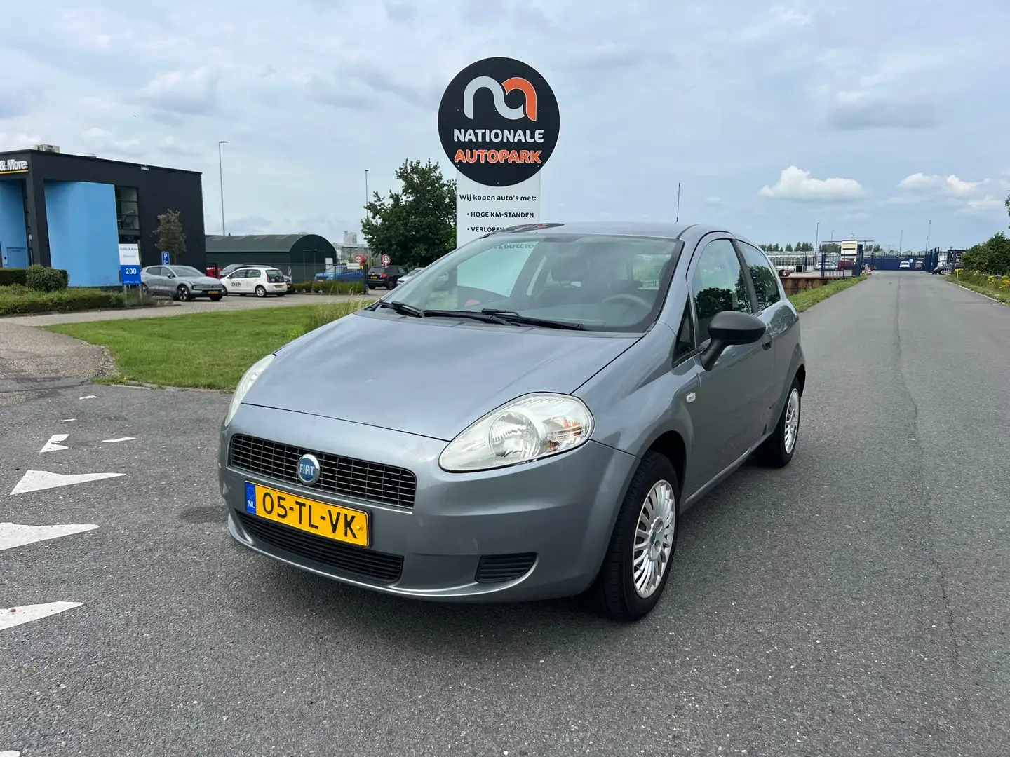 Fiat Grande Punto 2006 * 1.2 Sportsound * AIRCO * LMV * ELEC. RAMEN Grijs - 1