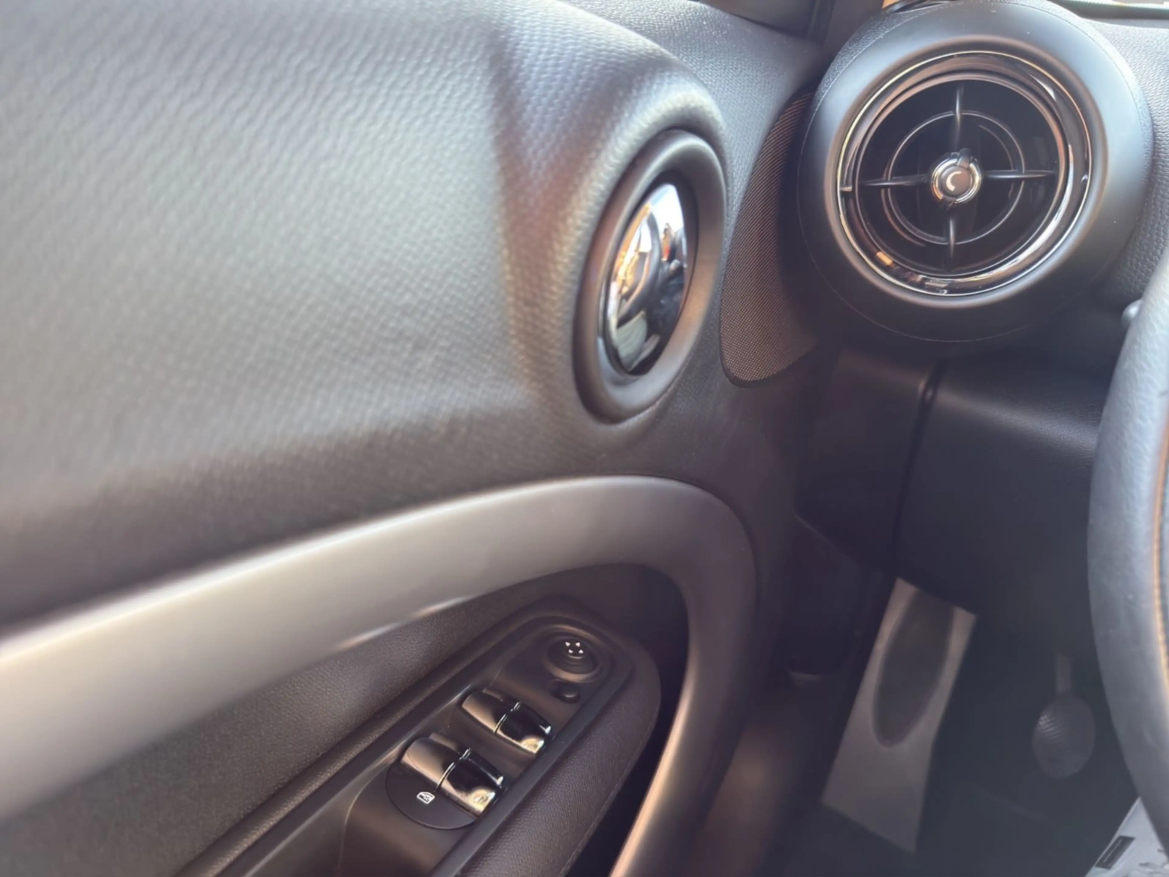 MINI Cooper Countryman *SITZHEIZUNG*XENON*8 FACH* — photo 12