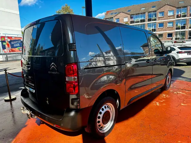 Citroen Jumpy view 3