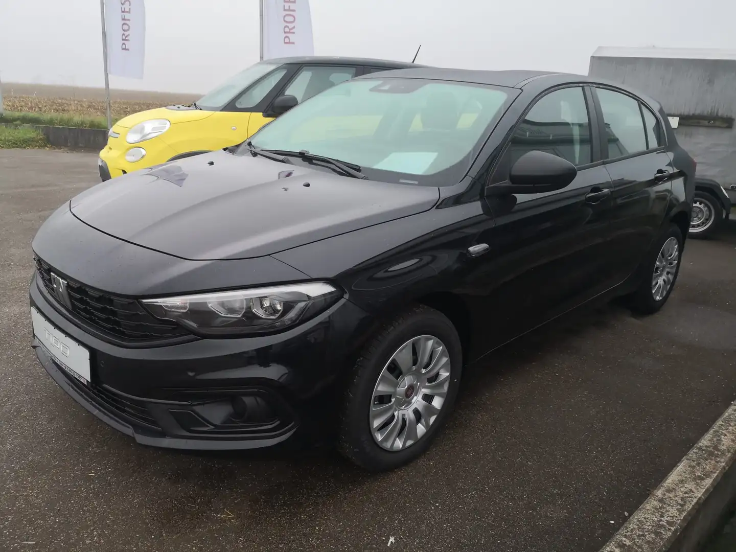 Fiat Tipo 5-Türer LIFE Hybrid GSE (131PS) *Automatik* Noir - 1