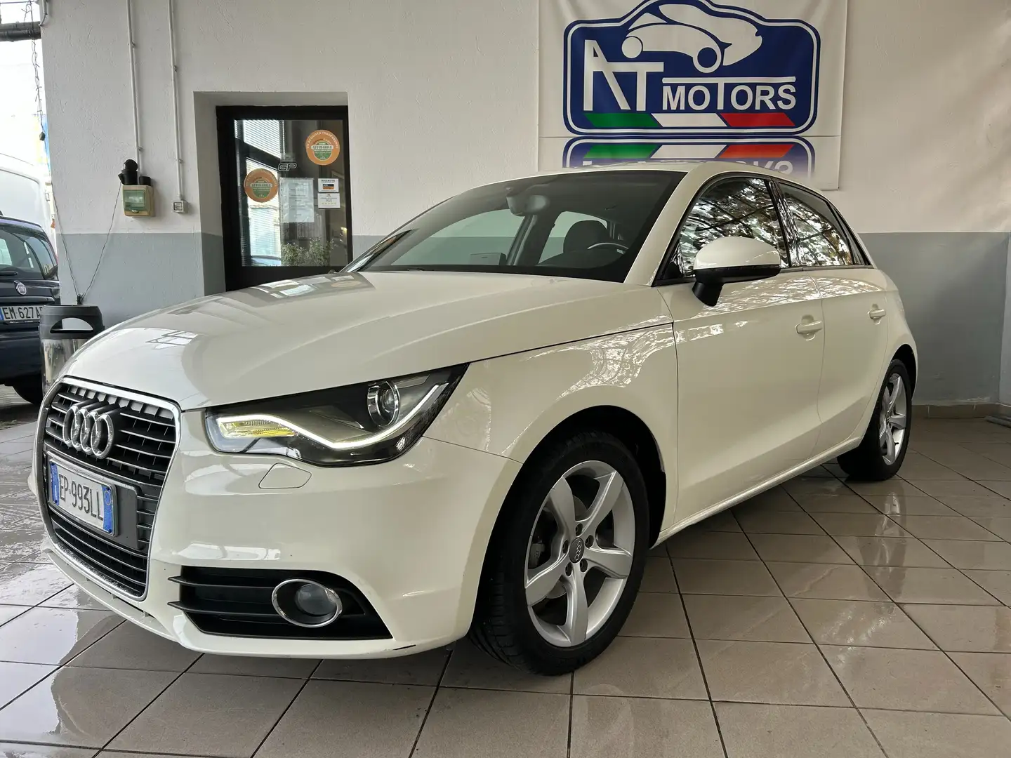 Audi A1 Sportback SPB 1.2 tfsi Ambition 85CV Bianco - 1